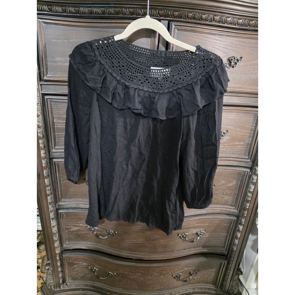 Hayden Los Angeles Black Crochet Lace Ruffle Blouse Top H7838 Small NWT